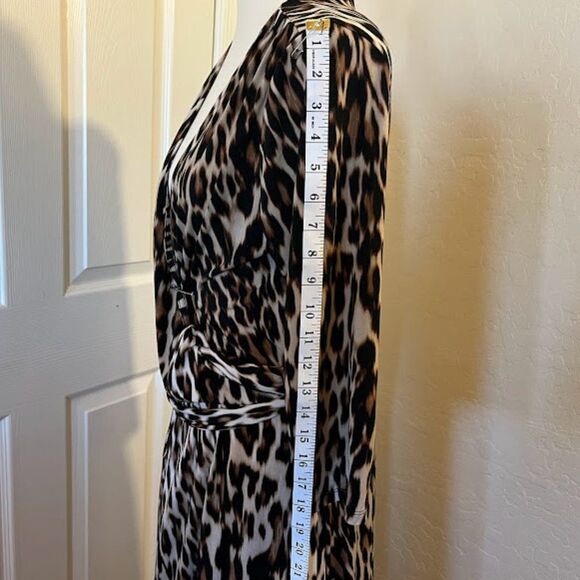 East fifth, large cross wrap dress, leopard print with belt. large size dress - Picture 5 of 8